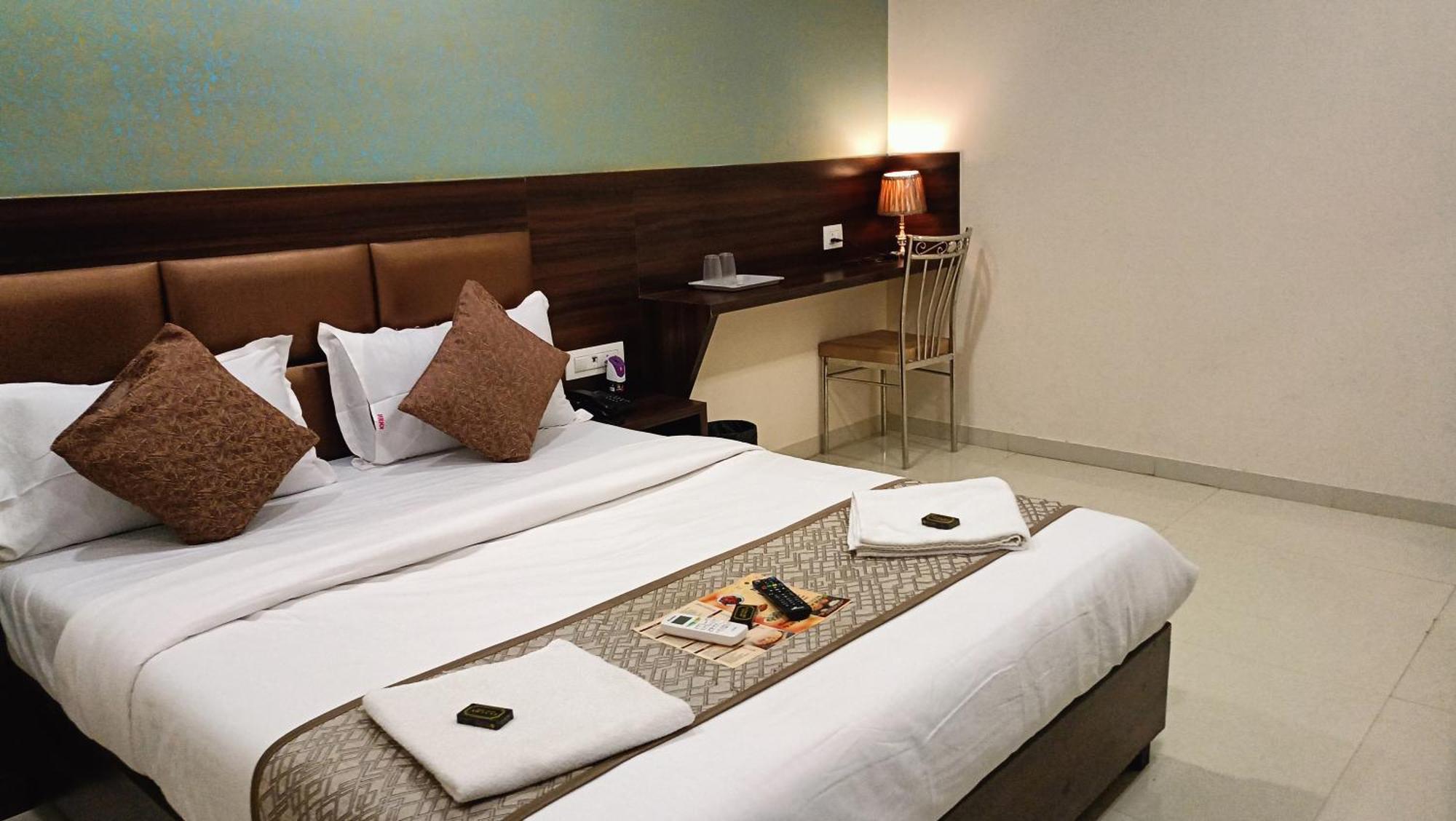 Hotel Bkc Anex Near Bandra Kurla Complex Mumbai Eksteriør bilde